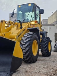 كوماتسو ١٠٠ • كير مكيانيكي • ٤ سلندر