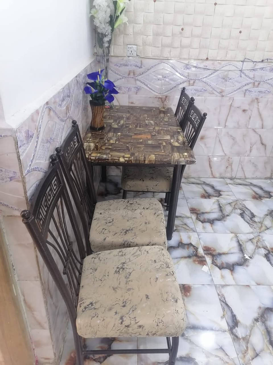 السلام عليكم ميز طعام مع اربعه كراسي مكان الطي فرع قاسم الوكيل سعره ٨٥ الف نظيف جدا


**إذا كنت صاحب هذا الإعلان وتريد حذفه لأي سبب، رجاءا أرسل رسالة إلى الدعم الفني**