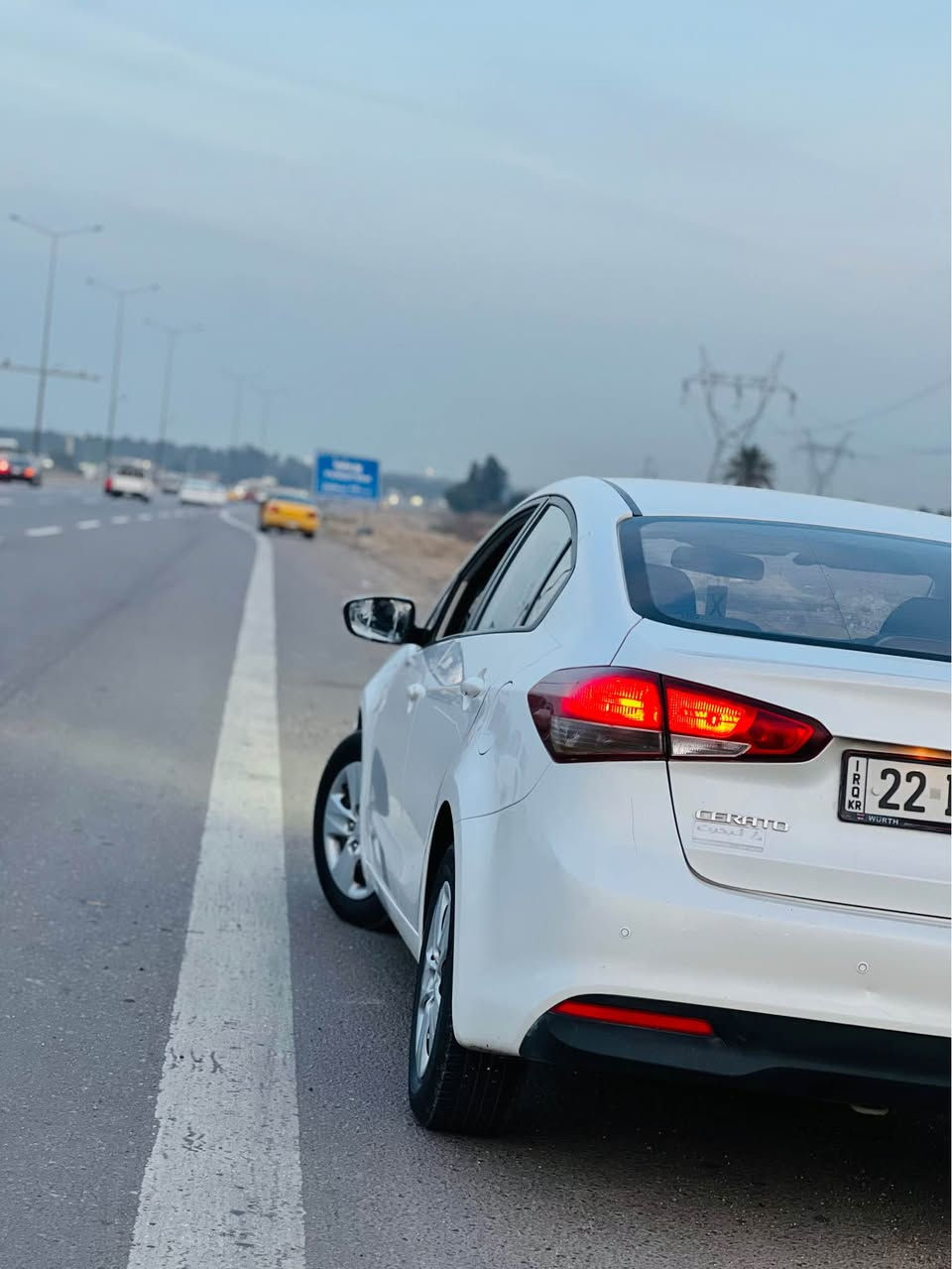 ماشالله
سلام عليكم 
للبيع كيا سيراتو موديل 2017 خليجي
سيارة جديدة وبل خير على الي ياخذها 
سيارة مال بيت وانضف سيراتو بموديلها 
ترايك زيرو ،
الموصفات نص فول
 
اشاير بل مري

فول حساسات _

نص تحكم ستيرن_

شاشة + كامرة _

داخل لونين مرغوب _

منضومه زنون _

محرك 1600 كفالة_

كير 6 نمر كفالة _

تبريد ثلج _

السيارة ربع متصرف عليها شرط حته كتلوكات الشركة وياها 
رقم اربيل الدولي كلشي جديد 
السيارة بيها فقط باب صبغ اثر شخط فقط: 

السيارة جديدة وبالخير عالياخذها 
السعر 130$ وبي مجال 
مكاني بغداد الكرخ 

***********
0️⃣7️⃣8️⃣7️⃣4️⃣2️⃣9️⃣3️⃣6️⃣9️⃣5️⃣ بغداد, العراق
