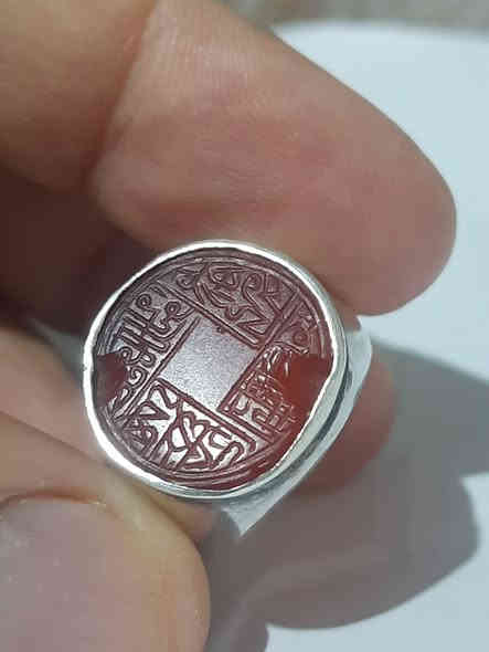 اللهم صل على محمد وآل محمد الطيبين الطاهرين 
نوادر التيموري 
*********** واتس
