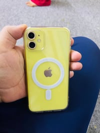 آيفون ١١ • ١٢٨ • بطارية ٨٣