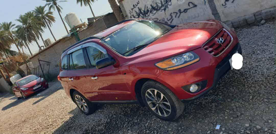 سنتافي موديل 11 
رقم بغداد مشروع.. شرط التحويل مكينه 2400 دوش بيها 3 قطع جاملغين وبنيد الاماميات وشويه بل طبل باز تبريد شغال سعر 110 وبيها مجال 
***********
