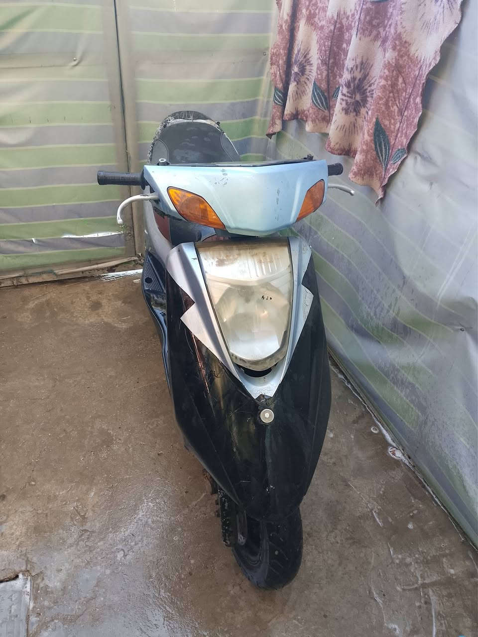 سلام عليكم بريز للبيع شغاله سلف وهندر بس كفرات اشويه تعبانه اريدها 225 تايرات جداد مكاني الحرية يم جامع التوحيد هذا رقمي ***********
