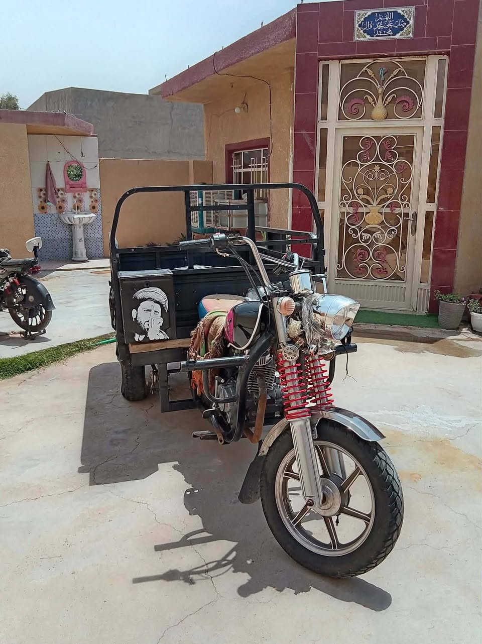 سلام علـيكم ستـوته للبيـع ستوته جاهزه من كلشي ربع مذب عليه مال شغل ***********
