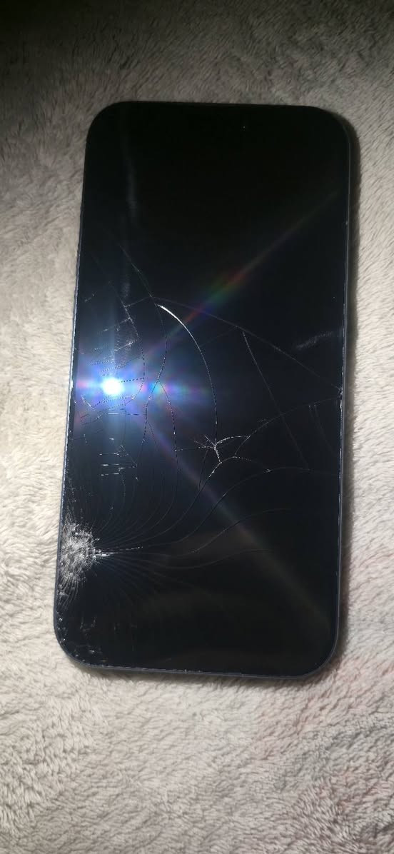 للبيع iPhone 17 Pro Max 256GB

لون أزرق، نسخة أمريكية LL/A (eSIM)، مفتوح على جميع الشبكات.

البطارية 100%، وعدد دورات الشحن 14 فقط، الجهاز غير مستخدم استخدام فعلي، وما عليه iCloud وجاهز للاستخدام.

بيه كسر بسيط بالكلاس ونقطة بالشاشة مثل ما مبين بالصور، لكن اللمس شغال طبيعي جدًا وما يأثر على الاستخدام نهائيًا.

الضمان من Apple لغاية 09/11/2026.

الجهاز فقط، بدون كرتون وبدون ملحقات.

📍 بغداد - البياع.
💰 السعر: 1400 دولار قابل للتفاوض البسيط.
📞 ***********
