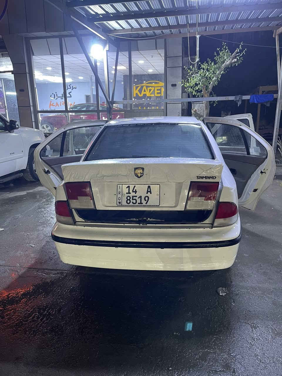 سلام عليكم سمند موديل 11البيع بيهه قطعتين  مصبوغ بنيد جملق الخلفي 
سياره تخم  تاير جديدكهربائيات شغاله  كله شغاله تبريد ثلج  مكينه اتنقص سنويه بسم خالي مكان بصره شط العرب
سعر 34بيه مجال***********
