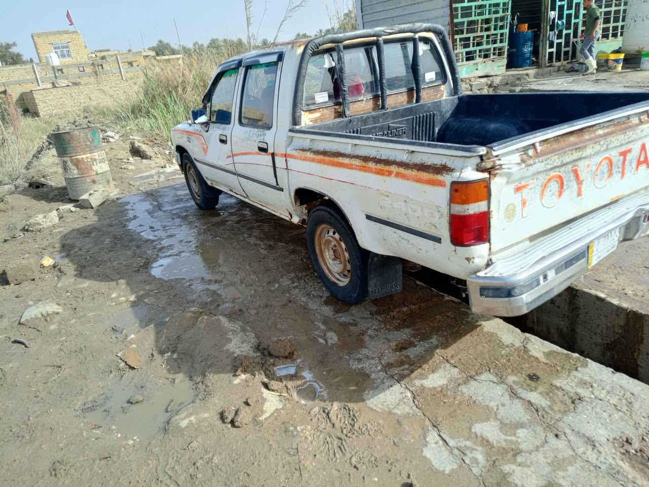 سلام عليكم بيكم موديل 91سياره ب اسمي مشروع وطني كير ومحرك وشاصي كفاله  مكان ناصريه  ***********
