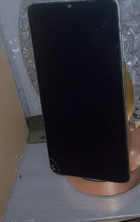 جهاز للبيع • يحتاج تصليح • شاشة متأثرة