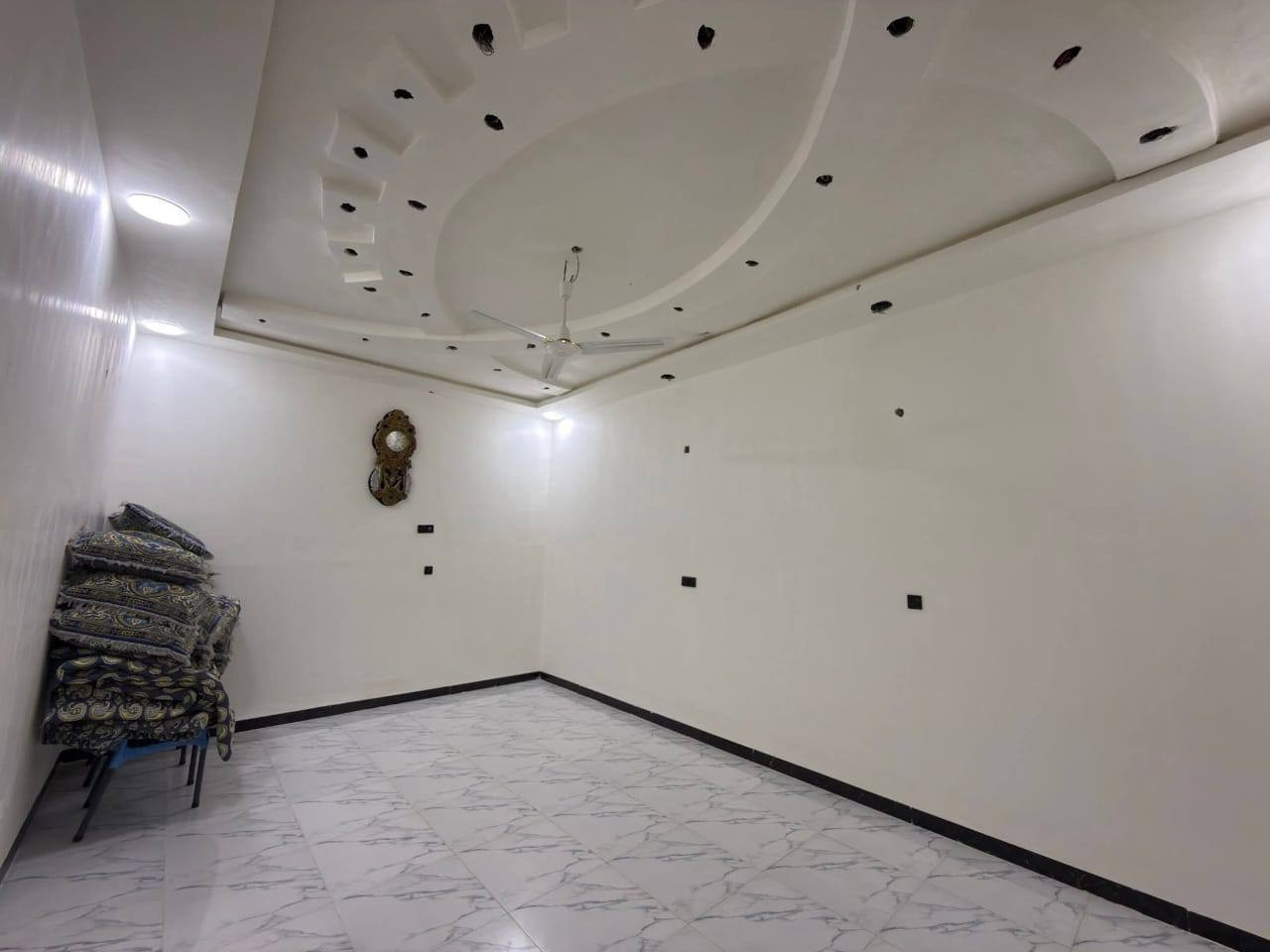 بيت للبيع بمجمع حجي حسين مقابل المستشفى بشارع ١٥ثاني بيت للاستفسار
***********
***********
