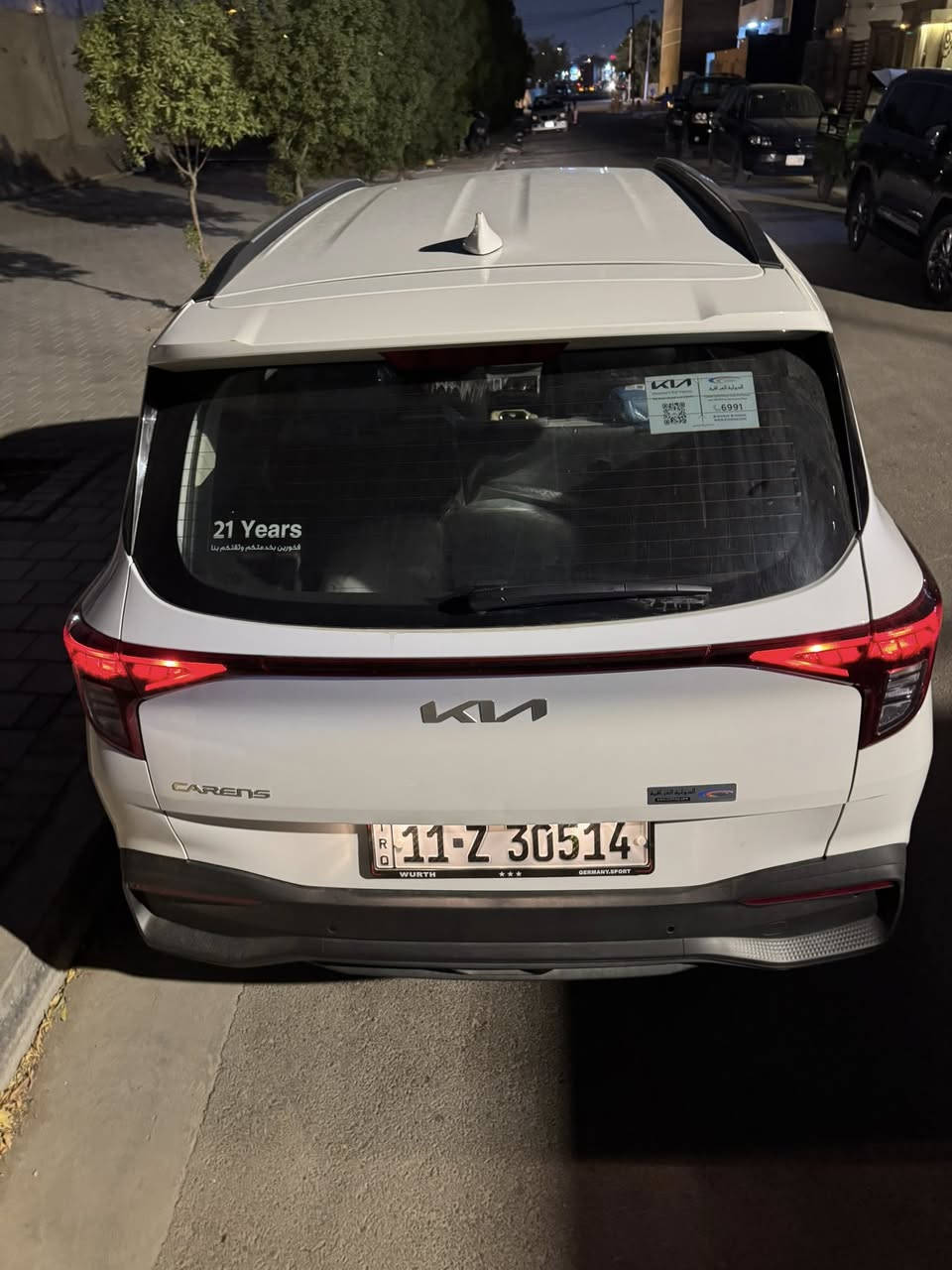 السلام عليكم
كيا كارينز 2025 ضمان شركة الدولية للبيع 
ماشية 11,000km السيارة جديدة و خير من الله تبديل زيت و فلتر يم الشركة

المواصفات: محرك ١٥٠٠ دبل نوزل نشط جداً و كير ٧ سرعات 
حساس امامي خلفي 
اشارات بالمري 
شاشة Apple car play
تحكمات ستيرن و اوامر صوتية 
مثبت سرعة 
تبريد بحاملة الاكواب
كامرة خلفية 
٧ راكب
..............
 
السعر 29,000,000 دينار و بي مجال بسيط

للاستفسار ***********
