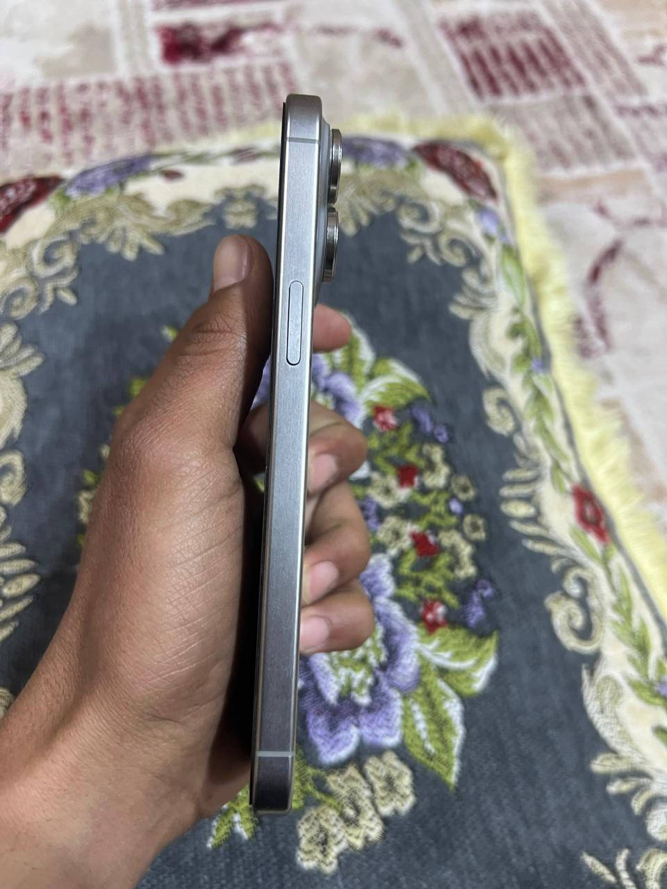 للبيع ايفون 15بر ماكس بطاريه 98دورات شاحن 465مكان نجف رقم ***********
