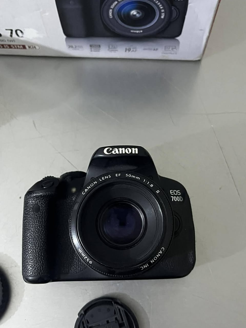 كانون دي 700 مع عدة تصوير
عدسة 18.55
عدسة 50ملم
حقيبة ضهر كبيرة 
بطاريات عدد2
اكستينش تيوب لتصوير الاشياء الصغيرة
بيبي لايت بالباكيت 
ريمونت تحكم عن بعد 
غطاء مطري 
رام اصلي 
السعر 650 بيهه مجال


**إذا كنت صاحب هذا الإعلان وتريد حذفه لأي سبب، رجاءا أرسل رسالة إلى الدعم الفني**