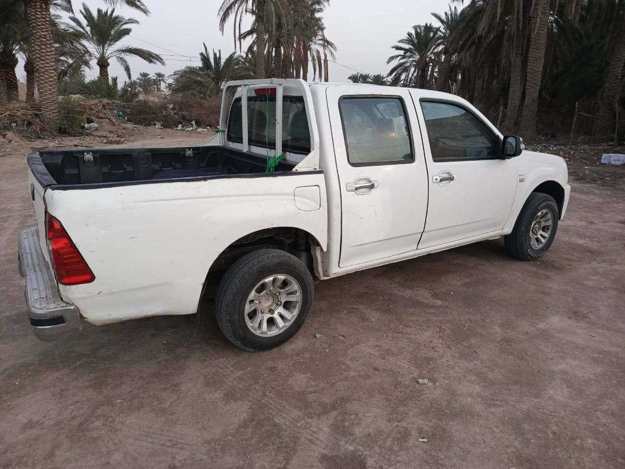 سلام عليكم جنبي 2013 سياره جديده لا خياس ولا ضربه مكينه جديدة طخم تاير جديد سياره مرقم راعيه ماندله بيع هل موجود سنويه ستنساخ مكان سياره ال صلاح سعر ٢٨ بيه مجال ***********
