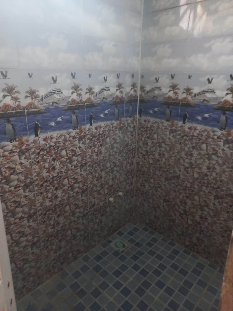 قطعه مع بيت للبيع تنومه قرب جسر الحوامد المساحه الكلي 315 بناء البيت 150 وفضله ١٦٥ متر طابو زراعي  غرفتين وهولين وديوانيه السعر٦٥وبي مجال
تواصل واتساب *********** البصرة, العراق
