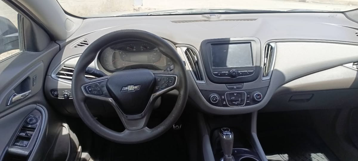 مالیبو 2018 مواصفات RS
السيارة بيها ثلاث قطع كلير امريكا
بدون ای ضربة دواخل وباب السايق مصبوغ داخل العراق 
لون نيلي بجم و خلف كبس
محرك و كير بشرط صدر جدید تدفئة وتبريد شرط 
 فوول مواصفات ماعدا سلايت
سيارة رقم سليمانية شرط التحويل
رقم موبايل :***********
سعر:84 بی مجال بسيط
بطاقة بنزین هم بي

مواصفات سيارة:
شاشة
كاميرا
تحكم استيرن
بصمة
مثبت سرعة
اوتو ستارت ستوب
فوليوم سوكان
مراية كهربائي
اربعة باب بصمة وصندوق هم بصمة
اربعة تايرات جديد مابي اي نقص
1GIZB5ST6JF107552رقم شاصي كركوك, العراق
