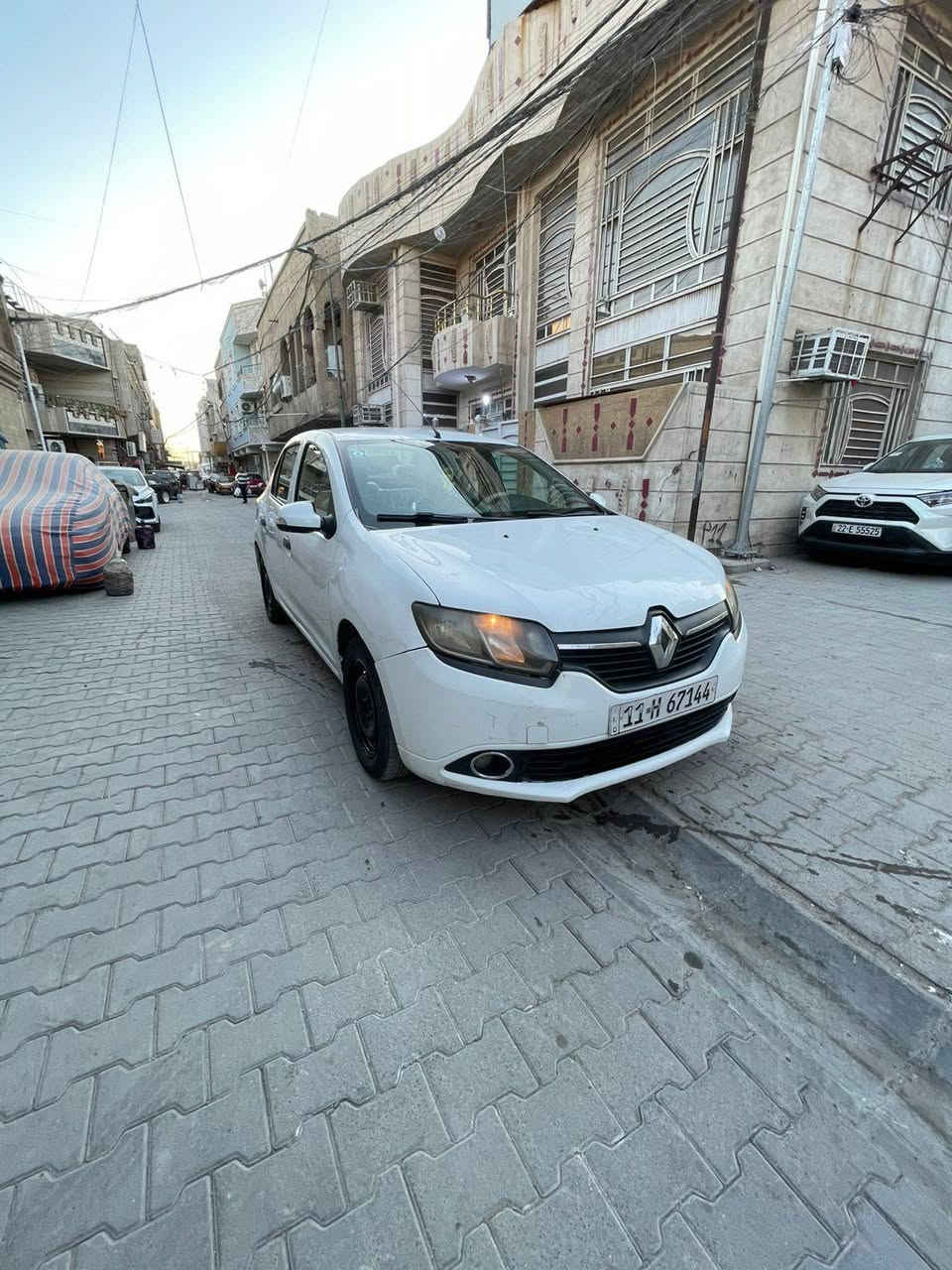 السلام عليكم رينو سيمبل موديل 2016 ماشيه 165بيه باب صبغ وشبر بالهلال جاملع شبر صبغ سياره حره بسمي سنويه جديده مكان الاعظميه ***********
