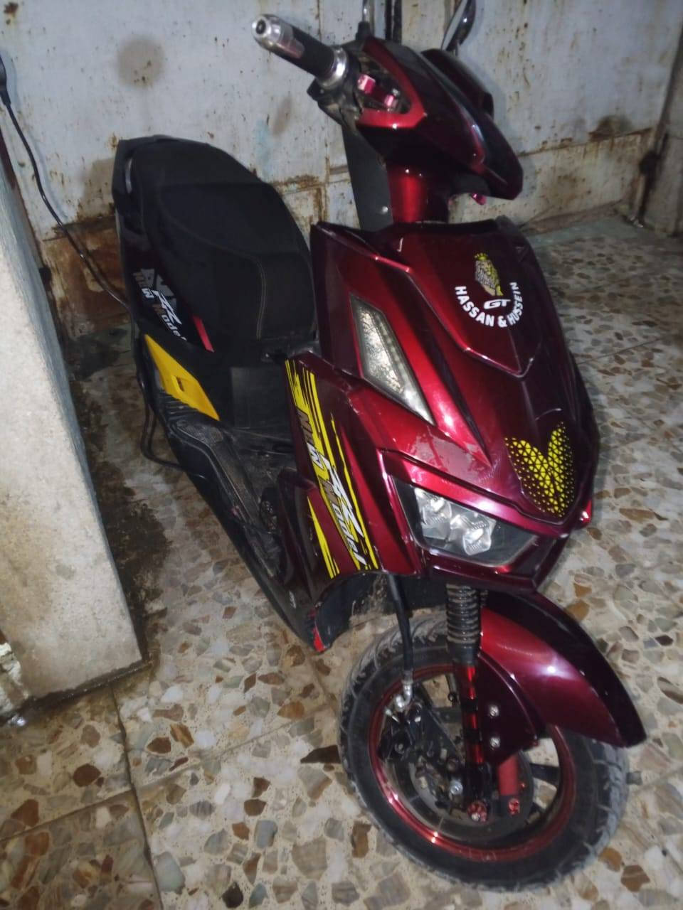 دراجة سكنس شحن 2025 للبيع نضيفة ومحافض عليها الله شاهد 
السعر 600 وبيها مجال مكاني سلمان باك.منطقة الوردية 
***********
