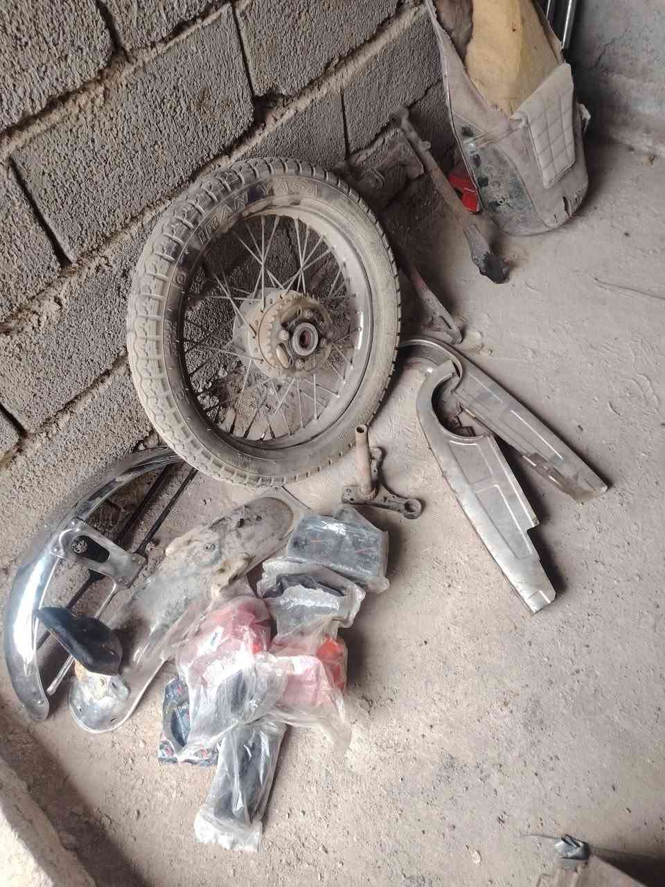 غراض البيع


**إذا كنت صاحب هذا الإعلان وتريد حذفه لأي سبب، رجاءا أرسل رسالة إلى الدعم الفني**