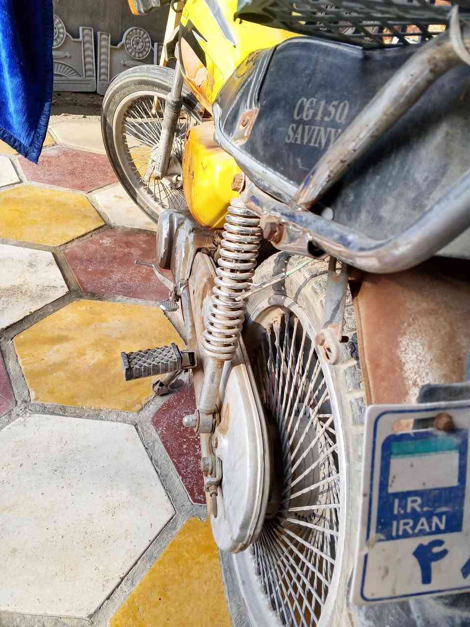 سلام عليكم
دراجه 4 گير. لبيع  20 اوراقه ضايعه. أمتياز
   225  مع مجال
مكاني مشخاب .للاتصال أو واتس اب .***********
