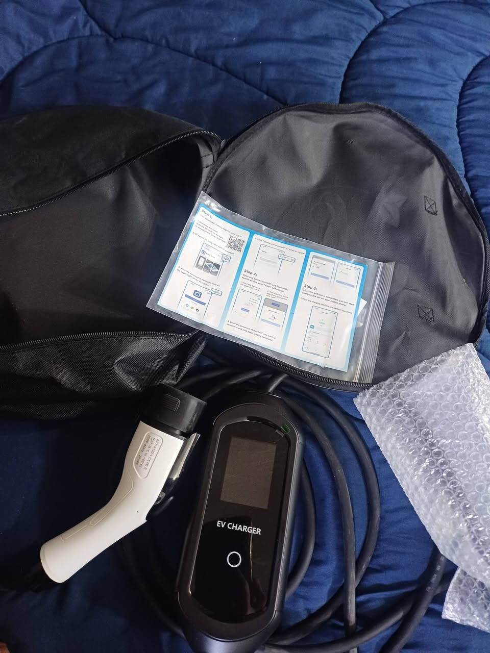 شاحن محمول  بي واي دي جديد
التيار:16 أمبير لشحن المنزلي تحكم ذكي عبر التطبيق

بدون إيرث" مصممة خصيصاً بمواصفات حماية داخلية بديلة 

 مع حقيبة يد (Handbag) 

المميزات: * يدعم التحكم والمراقبة عبر تطبيق الموبايل (Bluetooth/Wi-Fi).
السعر 160 الف
للحجز والاستفسار: ***********
