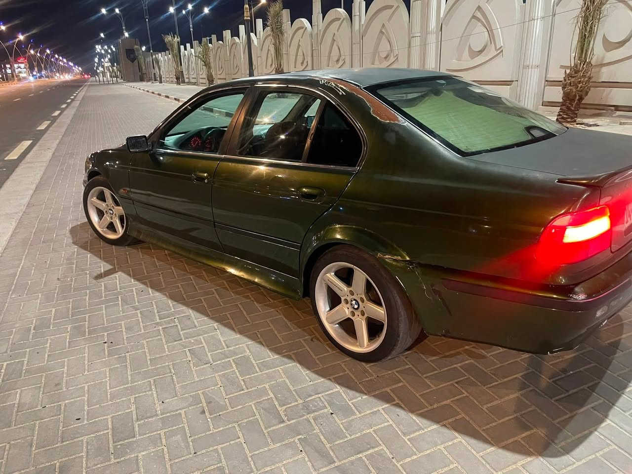 صقر  BMW e39 1996
رقم بصرة باسمي
السعر 67 بيها مجال قليل 
صدر امامي كامل جديد
كشنات جلد كهرباء
فتحه بانو راما
غرفتها جديده 70%
نقصها دبلات خلفيه 
لباقي شوفة عينك
*********** موجود واتساب فقط 🚫🚫
