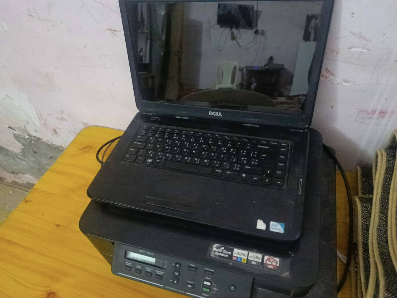 � للبيع لابتوب ديل + طابعة برذر DCP-T310
✅ لابتوب Dell بحالة جيدة.
✅ طابعة Brother DCP-T310 (طباعة + نسخ + سكانر).
✅ الطابعة بنظام خزان حبر اقتصادي وتدعم الطباعة الملونة والأسود.
✅ مناسبة للمكاتب، الطلاب، وأعمال الطباعة اليومية.
✅ الأجهزة بحالة جيدة وجاهزة للعمل.

💰 السعر: 450 ألف دينار
📌 السعر قابل للتفاوض بشكل بسيط (بيها مجال قليل).
📞 للتواصل:***********
