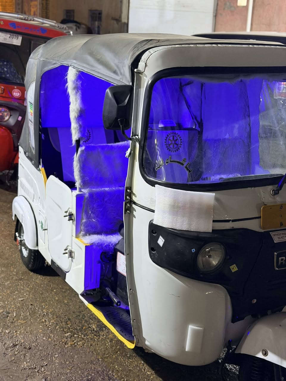 تكتك ٢١ رقم وسنويه بصره بيهة ضربه لغد وجوه البك لايت شبر مكينه تجفيت شركه لاتنقيص ولاتبخير تكتك جاهزه ربع ماذب عليهة كلجات طخم تاير كله جديد سعر ٦٤٠٠ وبيهة مجال ***********
