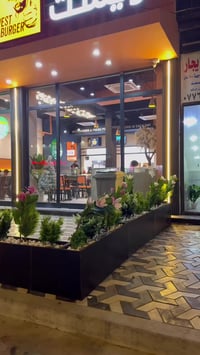 نوفّرلكم أحلى الغصون الاصطناعية ويه السندانة الفخمة🌿 حتى تضيفون لمسة ر...