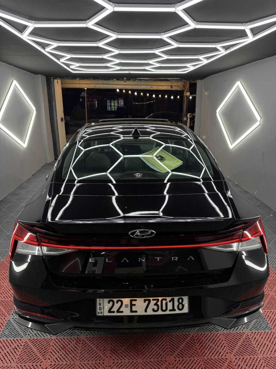 سلام عليكم وينه الي يدور جديد ومماشي 
النترا لمتد فول للاخير 2021 وارد امريكي ماشيه 13900ميل 
 المواصفات
فتحه :
 بصمة  
تشغيل عن بعد 
فول تحكم استيرن
 مود درايف 
 اوتو بريك
 اوتو ستارت 
كشنات جلد 
 مانع انحدار  رادارت
 رادار نقطة عمياء
 شاحن وايرليس 
اوتو هولد
محرك ٢٠٠٠ دوش
 شاشه ديجتال
كشنات امامي خلفي تدفئه
قبل شهر مسوي عليها بوليش ونانو سيراميك 
 تقرير السياره تخريب صبغ ع الداخل السياره اجه بيه باب خلفي وجاملغ خلفي كلير صور الحادث بلمنشور  السياره جديده جديده السعر 148 وبيه مجال بسيط *********** بغداد
