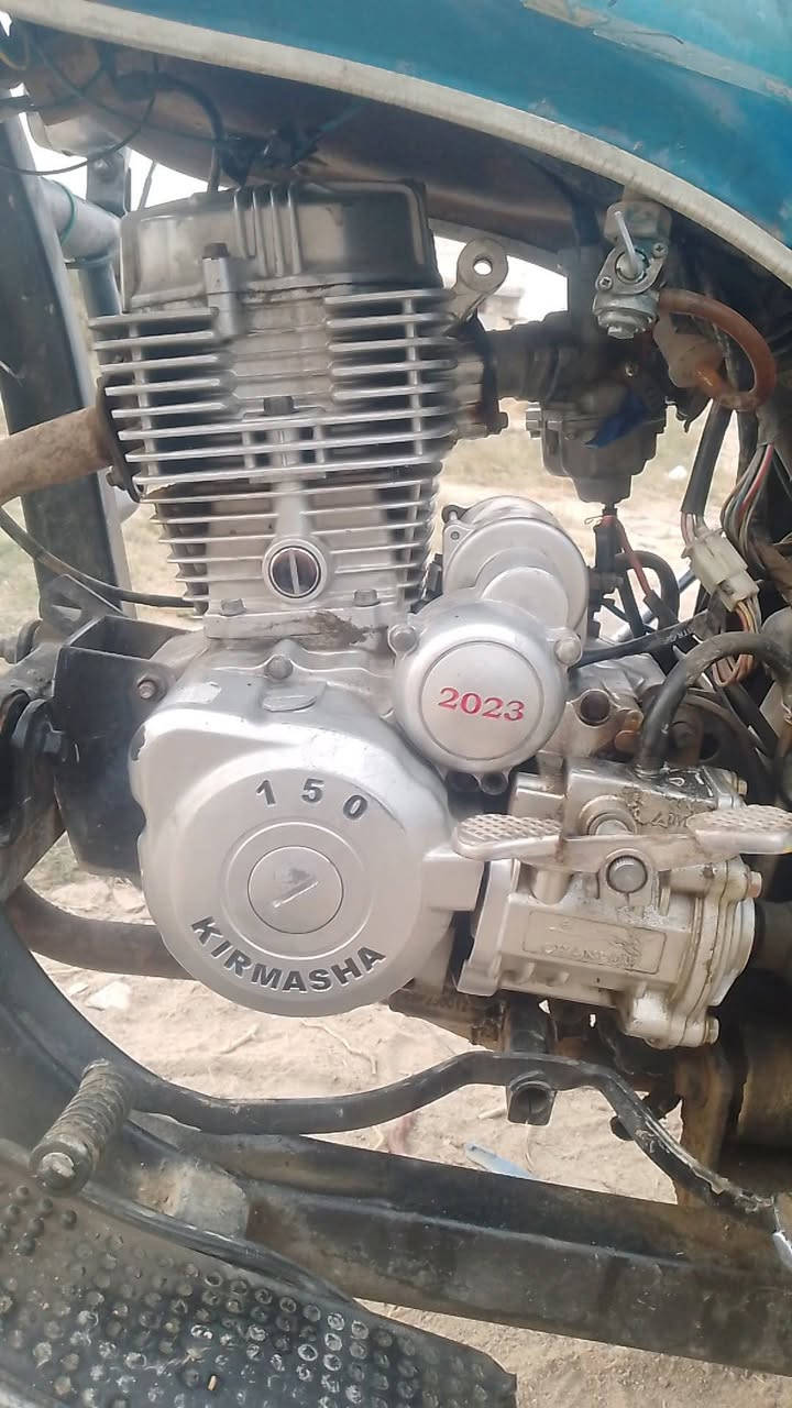 السلام عليكم ستوته للبيع 2014 مكان طويريج رقم سنويه رقم ابيض ماكينات هموديل 23 هذا رقمي خابرني وبالله على السعر ***********
