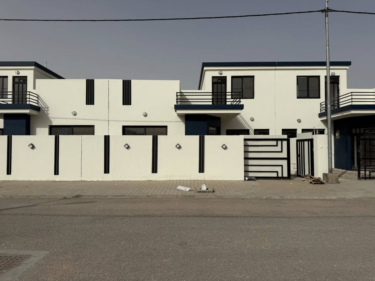 دار مميز في مجمع النخيل السكني
في محافظة النجف الأشرف 📍
في العراق 🇮🇶

شارع 12 مرحله ثالثه استلام سنه 

مساحة 200م طابقين ثلاث غرف نوم

السعر الكلي 175 مليون دينار عراقي
واصل 40 + تطلوعة 

للسعر اكتب / تم / تجيك تفاصيل كاملة
للعقار وسعره 🌴🌤

تواصل مع موظفين المكتب التسويقي لعقارات الصائغ للاستثمار العقاري 
*********** / *********** / *********** 

الفرع الاول 1️⃣ : شارع المجمعات السكنية  مقابل مجمع الكرار السكني مكتب الصائغ للاستثمار العقاري 📍

نتشرف بكم
