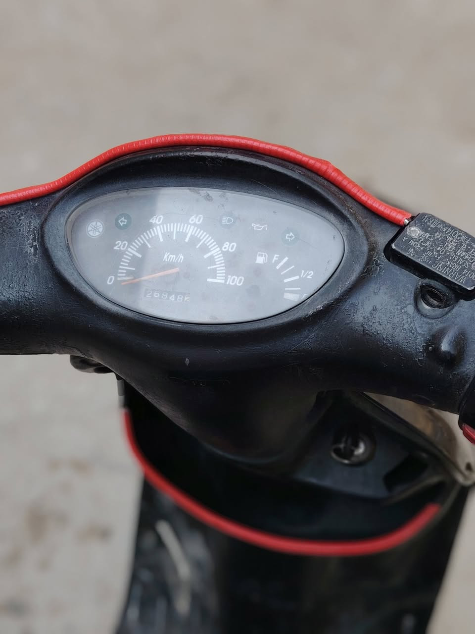 سلام عليكم اكزز خطين كهرائياتها كلها شغاله سلف هندر لايت بك لايت هورن قفل جنطه قفل سكان كلجات جدد وباتري اصلي جديد توني شاده دراجه. كامله مال جناي سعره 300 وبيه مجال لشراي *********** مكان ناصريه
