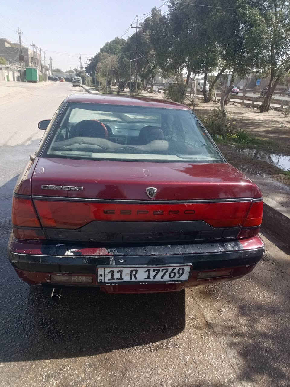 سلام عليكم ورحمة الله وبركاتة  اشلون شباب الطيبه مرخصت ابو الكروب اسبرو دايو 94سياره كامله اي نغص مابيها العنوان دوره شارع 60السعر 30الشراي يدلل***********
