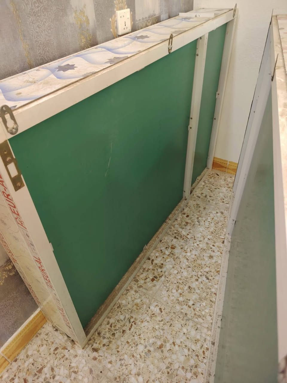 جام خانه تزكام نضيفات للبيع
لاستفسار اتصال ***********
كوت انوار الصدر
