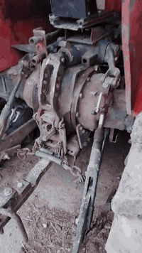 تركتر برازيلي موديل 80 استندر المحرك شركه والكير والاكسن والهايدروليك ...