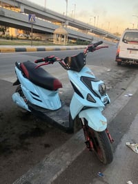 سكنس جبلي • شحن • ٦ بطاريات
