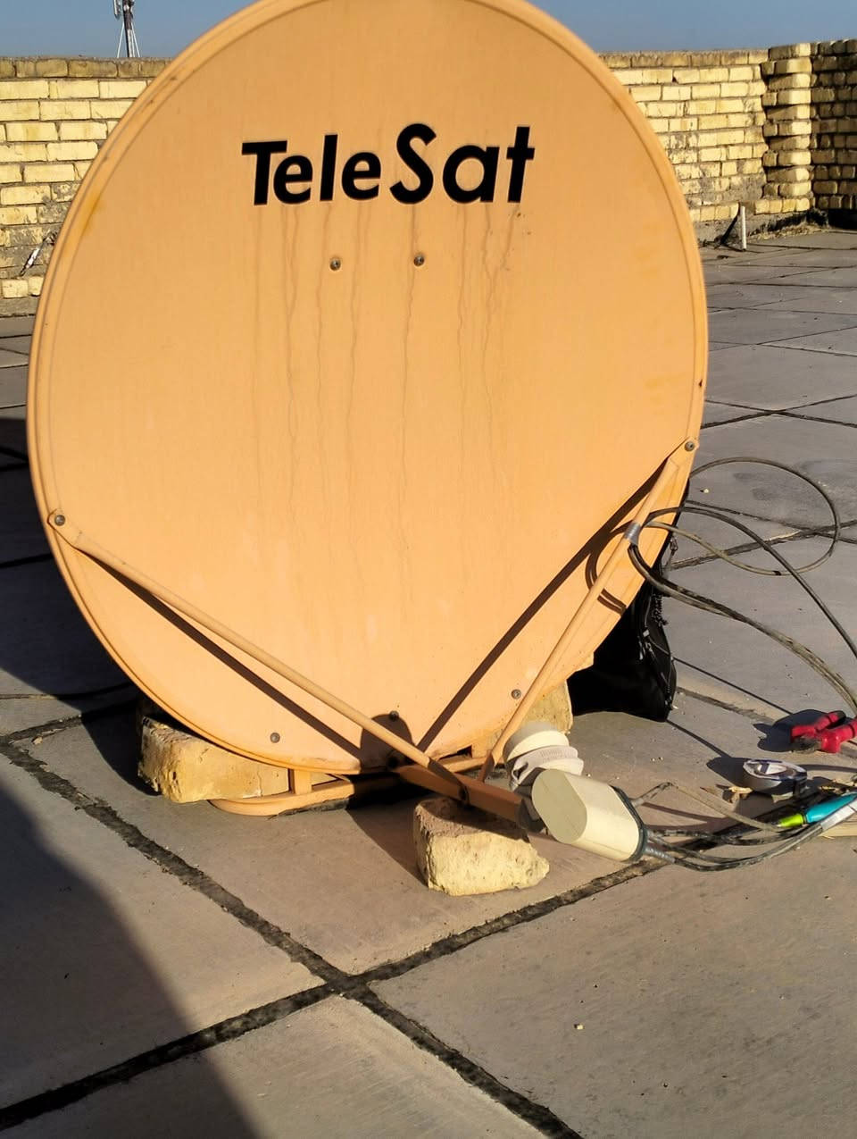 بحمد الله و بفضله ، من ضمن أعمالنا الرمضانية تعديل و ضبط و تنصيب عدّة أطباق بمختلف الأحجام و بعدّة مناطق من مركز الكوت ، تم تنصيب الأطباق نحو مدار النايلسات 7° غرباً مع ألتقاط كافة قنواته و باقاته المتنوعة منها : الدينية _ الوثائقية _ الأخبارية _ الرياضية _ مسلسلات عربية و عراقية _ أفلام عالمية _ قنوات الأطفال .. 🛰️📡

العنوان الأول : الكوت _ العزة الجديدة 
( تنصيب طبق حجم 85cm + سحب و إستيراد قنوات عربية جاهزة و مرتّبة لستلايت عدد 2 عن طريق USB ) 🛰️📡

العنوان الثاني : الكوت _ زويريجات _ شارع بيت صبر 1
( تنصيب طبق حجم 85cm + بحث شامل للستلايت ) 🛰️📡

العنوان الثالث : الكوت _ جانب الزنابرة 
( تنصيب طبق حجم 70cm ) 🛰️📡

العنوان الرابع : الكوت _ شارع بيت صبر 2 
( تنصيب طبق حجم 85cm + بحث شامل للستلايت ) 📡🛰️

العنوان الخامس: الكوت _ الزهراء _ عمارة القزويني 
( ضبط إشارة طبق حجم 85cm أربع خطوط + نسخ و إستيراد قنوات عربية جاهزة و مرتّبة للستلايت عن طريق USB ) 📡🛰️

العنوان السادس : الكوت _ داموك 
( ضبط إشارة طبق حجم 85cm + نسخ و إستيراد قنوات عربية جاهزة و مرتّبة للستلايت عن طريق USB ) 🛰️📡

العنوان السابع : الكوت _ زويريجات _ شارع بيت صبر 3
( تنصيب طبق حجم 70cm ) 🛰️📡

العنوان الثامن : الكوت _ زويريجات _ شارع مدرسة رمضان
( تنصيب طبق حجم 90cm ) 🛰️📡

العنوان التاسع : الكوت _ حي الجهاد _ شارع بيت صبر 4
( تنصيب طبق حجم 85cm + بحث شامل للستلايت ) 🛰️📡

للتنصيب يمكنكم التواصل عبر 
الهاتف : ***********
واتساب : ***********

#عملنا_كافة_مناطق_مركز_الكوت
#مركز_الفتوى_أختياركم_الصح
#مركز_الفتوى_14_بخدمتكم

والله ولي النعمةِ و التوفيق ..
