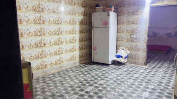 السلام عليكم بيت 100 متر بمجمع فدك من صفحه المعلمين الدخله مال صوره السيد ثالث فرع عن الشارع بلفرع الي بركنه مولده علي جمسي والركن الثاني مولده ابو كاضم بيت مرتب سكف سندويج وفوكا صبه ومغلف زاركون البيت مرقم من الامانه سعره 28 وبيه مجال *********** واتساب او اتصال
