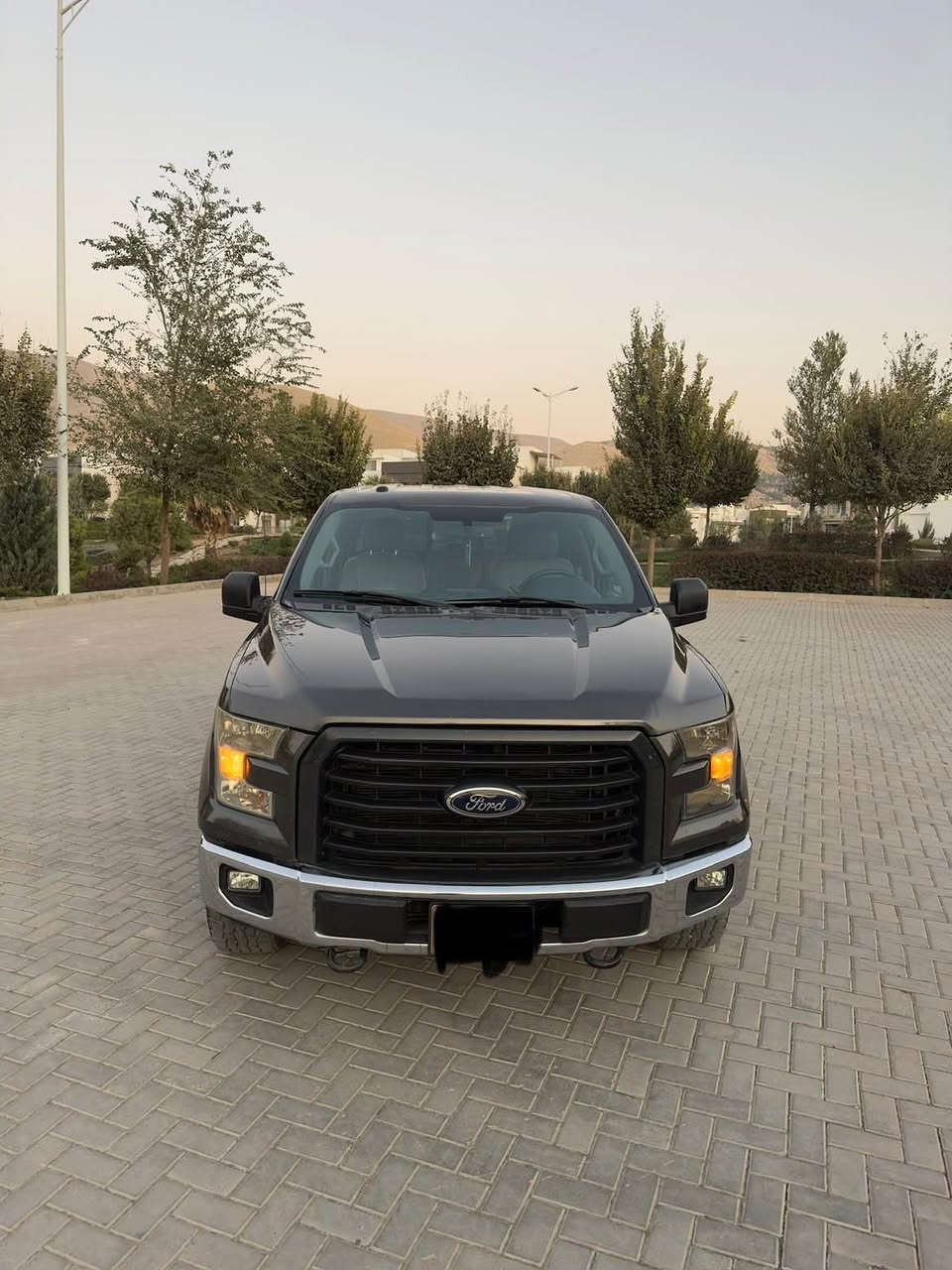 Ford f150 2016 
فۆرد f150 مواسەفات xlt -دەبڵ ئەکسلە بێ ڕەقەم دوبەی 
٢ پارچەو نیو بۆیاخە ٢٢٥ هەزار کم ڕۆیشتووە 
مەکینەی 3.5 تۆڕبۆیە -  گێڕ و مەکینەو تۆڕبۆی بەشەرت 
نرخ: ١٣٥$ معامەلە 
سلێمانی ناوشار 
ژمارەی خاوەنەکەی *********** 
ڕەقەم شانسی 
  1FTEW1EG1GKD53216 السليمانية, العراق
