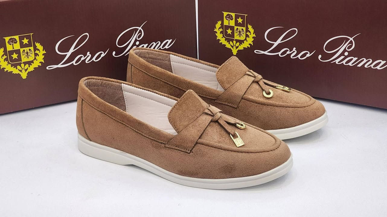 #الفراشةللاحذية 
لكثرة طلبية وفرنالكم من جديد 
حذاء #لوربيانو ماركة تركي 
داخل جلد خارج شامؤي 
متوفر جملة ومفرد 
قياسات 37_41
عنوان المحل طوز خورماتو سوق جمهورية مقابل صياغة شيرزاد جاف 
للحجز مراسلة صفحة او واتساب 
***********
يوجد توصيل للجميع محافظات
