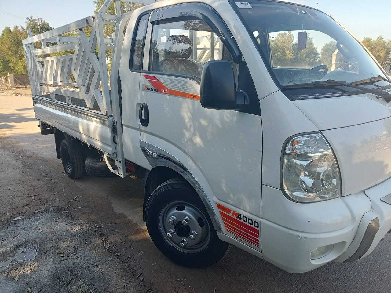 سلام عليكم فحل موديل 11رقم بغداد  محرك 4000 مفتوح  محرك وكير وكسن وشاصي كفاله بدون صبغ بدون حادث  تخم تاير جديد تبريد ثلج شاصي مكفول قواطي وضع شركه تانكي 120 دوشمه كاعيه وكشانت جدد رقم شاصي واضح  قفل قفل قفل 110 بدون زحمه إذ متشتري لا تخابر ***********        ***********
