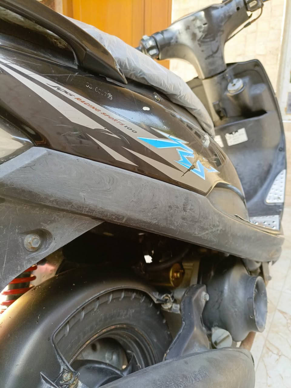 سلام عليكم دراجه ماكس للبيع
كلشي شغال سلف هندر كهربائيات مختمه كلها وي المكينه 
كابريته بلاديه مكينه ما مفتوحه كله ع لبلاد. مكاني بصره 
سعر مليون وبيهاا مجال 
شراي اتصل     ***********
