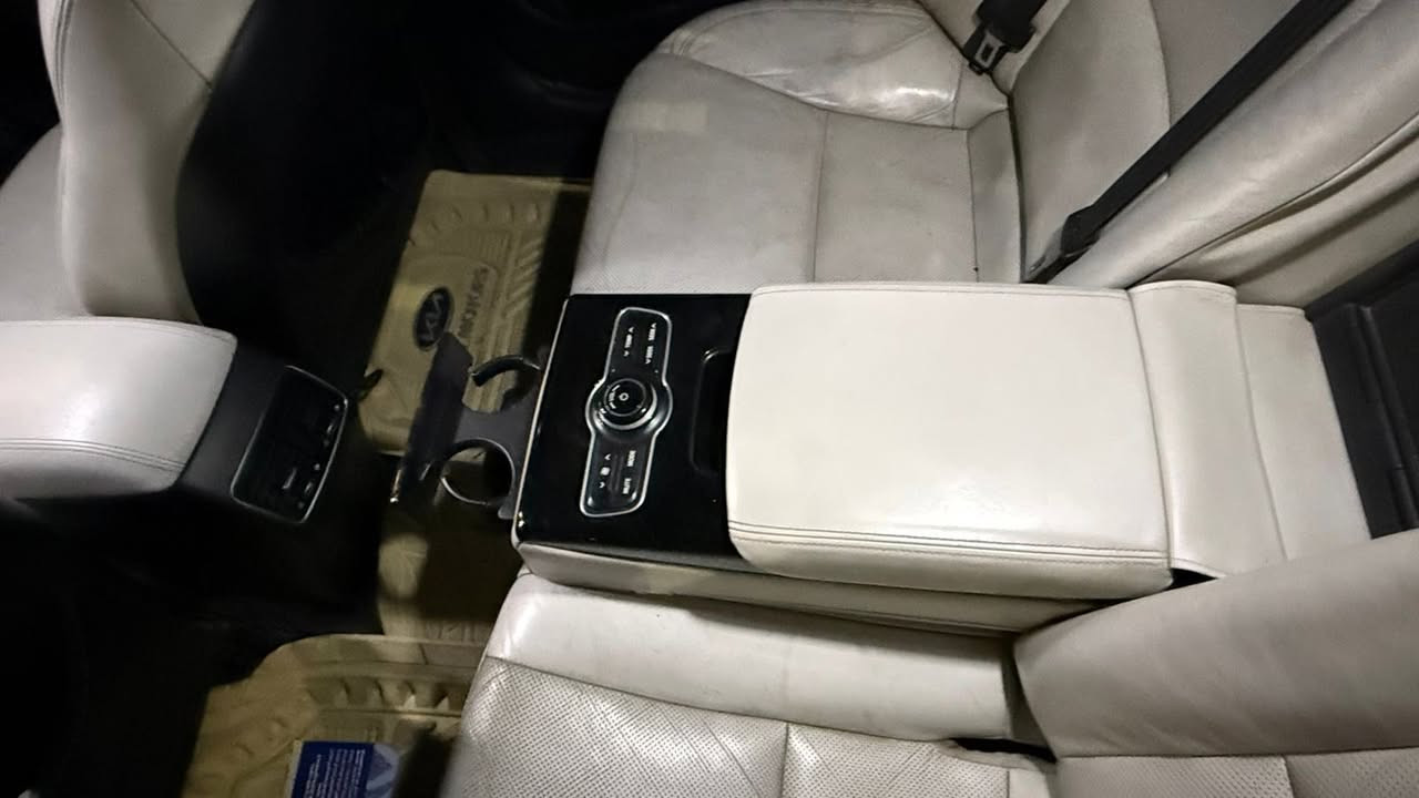 للبيع  فول مواصفات داخل ملكي vip رقم دهوك سنويه جديده ماشيه 280 مكفوله من الضربه والصبع بيه بارد بالجاملغ الايسر اصبعين تقريبآ قفل 145 ***********
