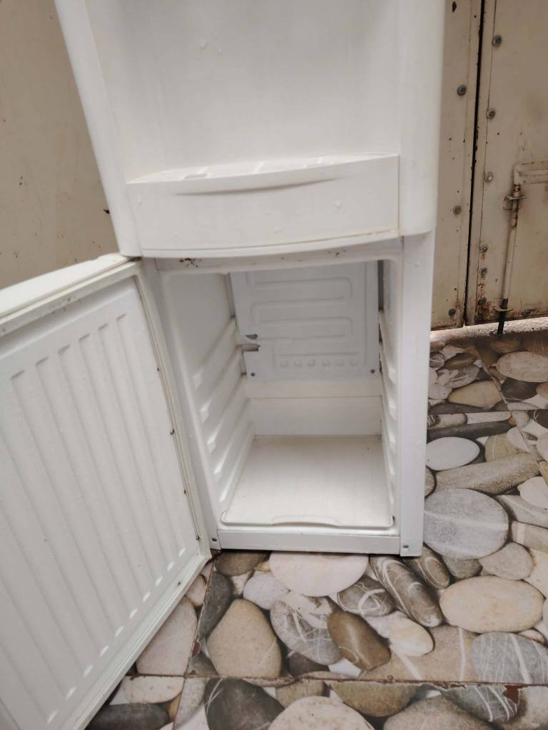 براد ماء اخو جديد رامكو فول نظافة الاصلي شغاال كلو بارد حار ثلاجة الاسفل شرط ثلج ضمان ٣ ايام..
ألسعر راسلوني خاص او اكون اسفل ألمنشور مكتوب مراسلة موصل, نينوى


**إذا كنت صاحب هذا الإعلان وتريد حذفه لأي سبب، رجاءا أرسل رسالة إلى الدعم الفني**