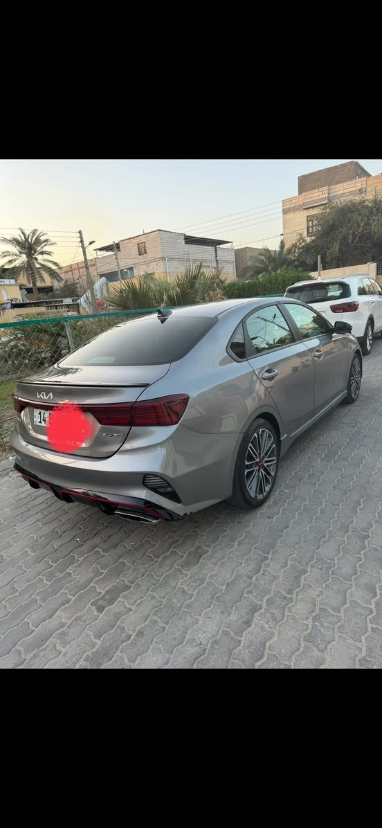السلام عليكم 
كيه فورتي مديل ٤ و عشرين فول ما عده الفتحا حساسات رادرات تشغيل عن بعد تحكم ستيرن تحكم قياده سياره تيربو رياضي سياره بصره بسمي تحويل ثاني يوم رقم تلفوني *********** السعر دفتر ٣٥
