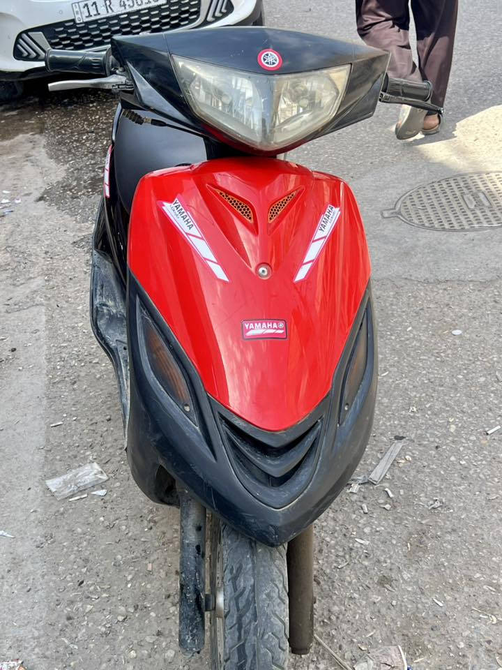 سلام عليكم
ياماها بومه للبيع 
محركها مال باله كشر جديد 
للبيع سعرها 350 وبيها مجال
عنوان الرمادي شارع الكص 
***********
