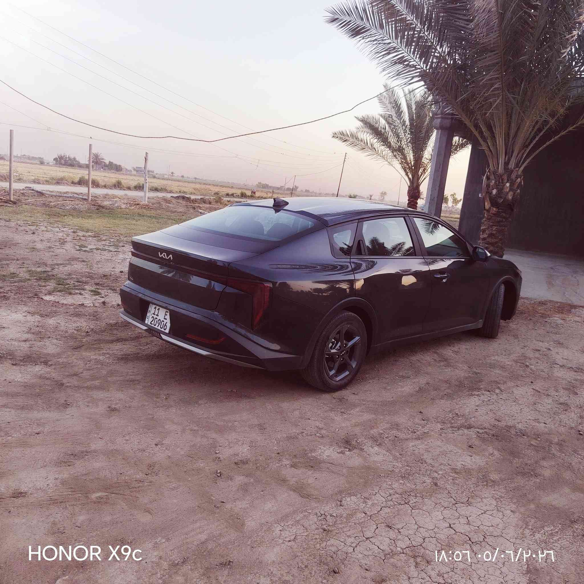 السلام عليكم  كي4 للبيع موديل 25 ماشيه 24 الف مكاني ابو غريب السعر 158 للاستفسار هاذا رقمي ***********/***********

