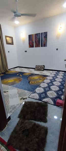 السلام عليكم
مشتمل 50متر للبيع 
بياع شرطه الخامسه سويب للاستفسار ***********
