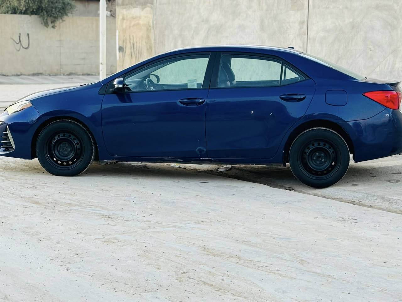 سلام عليكم كورلا 2017Seفول مواصفات سقف سلايت كشن جلد بصة شفت استيرن  ثلاث قيادة مود eco .normal .sport
بعد بي مواصفات هواية 
سيارة تخم تاير تخم صدر كلة جديد سيارة مابي نواقص   خيرمن الله سيارة رقم اربيل سنوية جديد كلة جديد  رقم الماني   ضرر سبوغ عام 
سعر 105بي مجال 
***********رقم موبايل
***********بي واتساب
