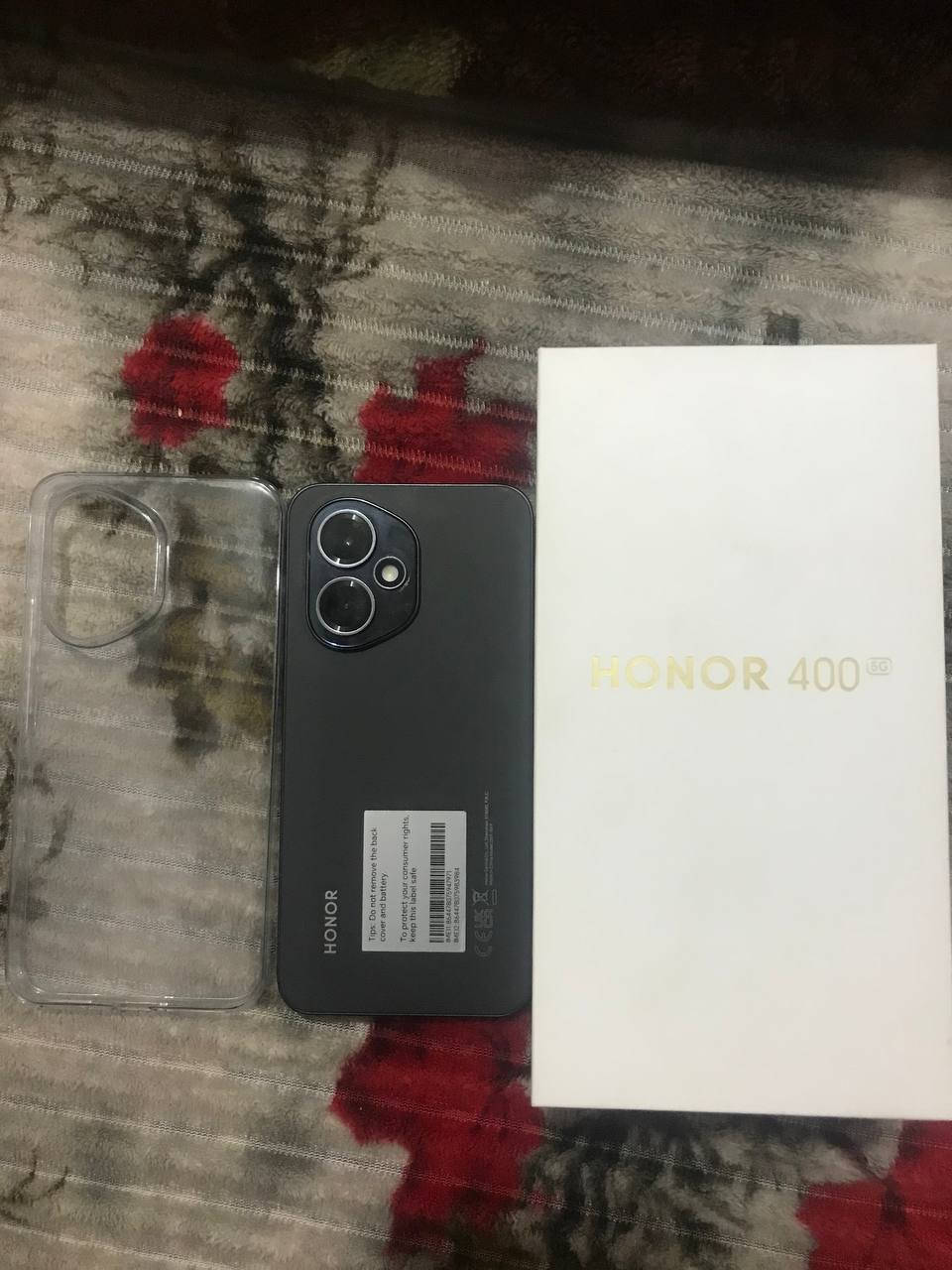 هونر 400 ذاكره 512 جهاز نضيف صارلي سبوع من أخذته ما عايزه شي شخط مابي كامرته حلوه كلش وكارتونته ويا والسعر خاص جهاز نضيف كلش نضيف 

هاذه رقمي ***********
